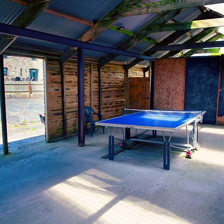 The Big Cwtch Shepherd'S Hut Kidwelly Exterior photo